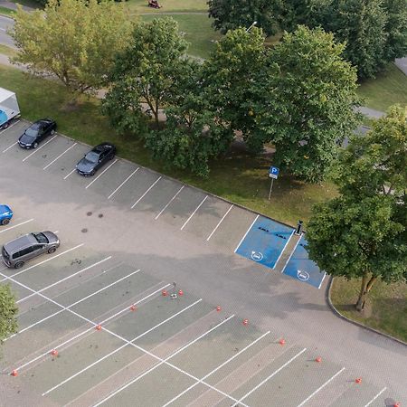 Riga Islande Hotel With Free Parking Exteriör bild
