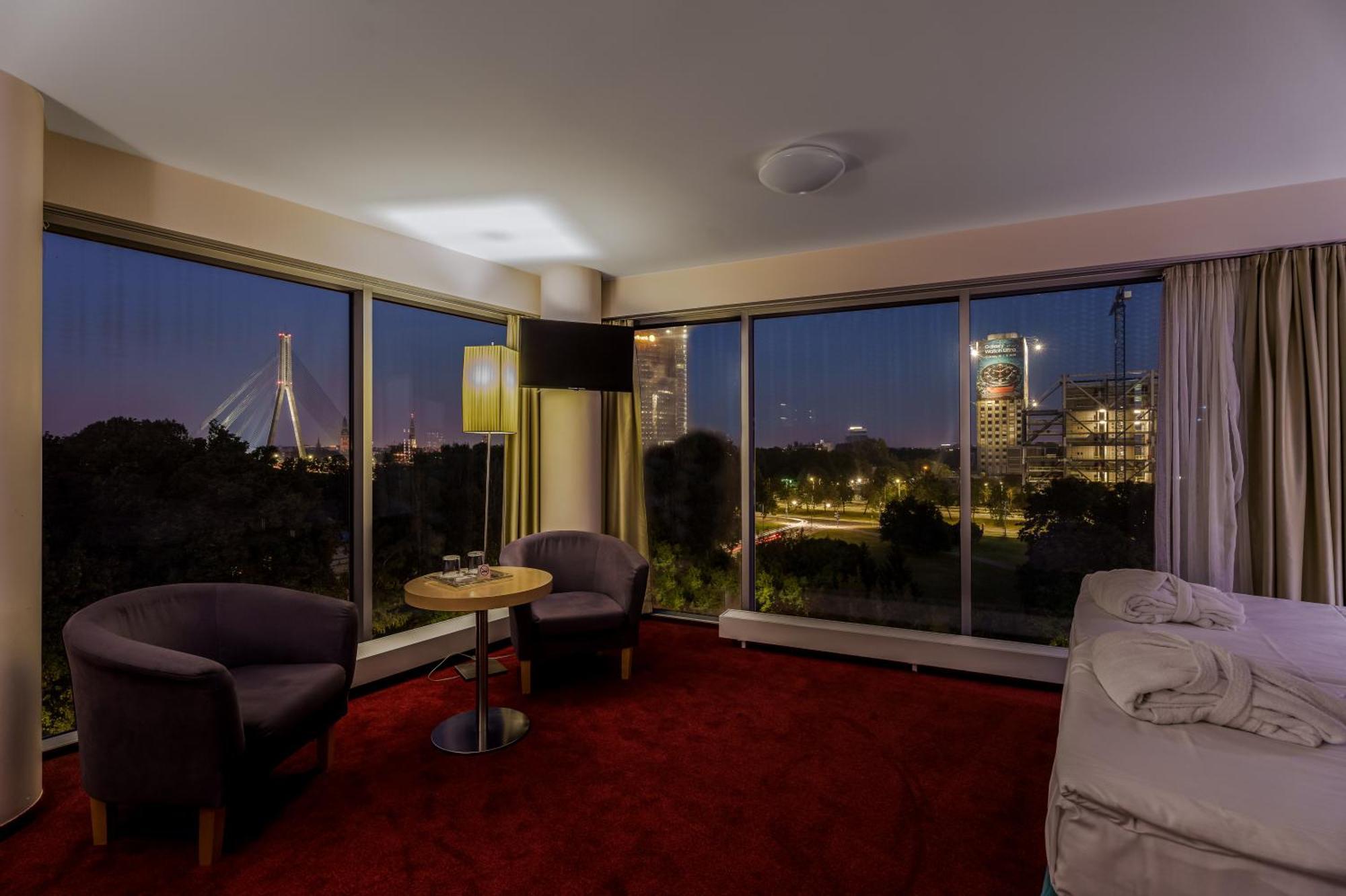 Riga Islande Hotel With Free Parking Exteriör bild