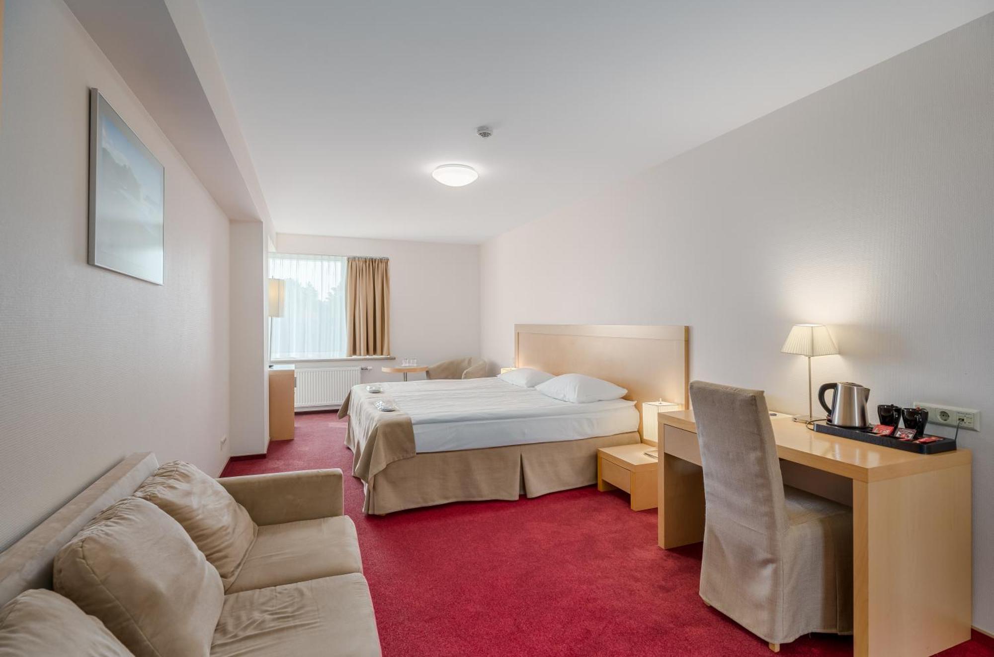 Riga Islande Hotel With Free Parking Exteriör bild