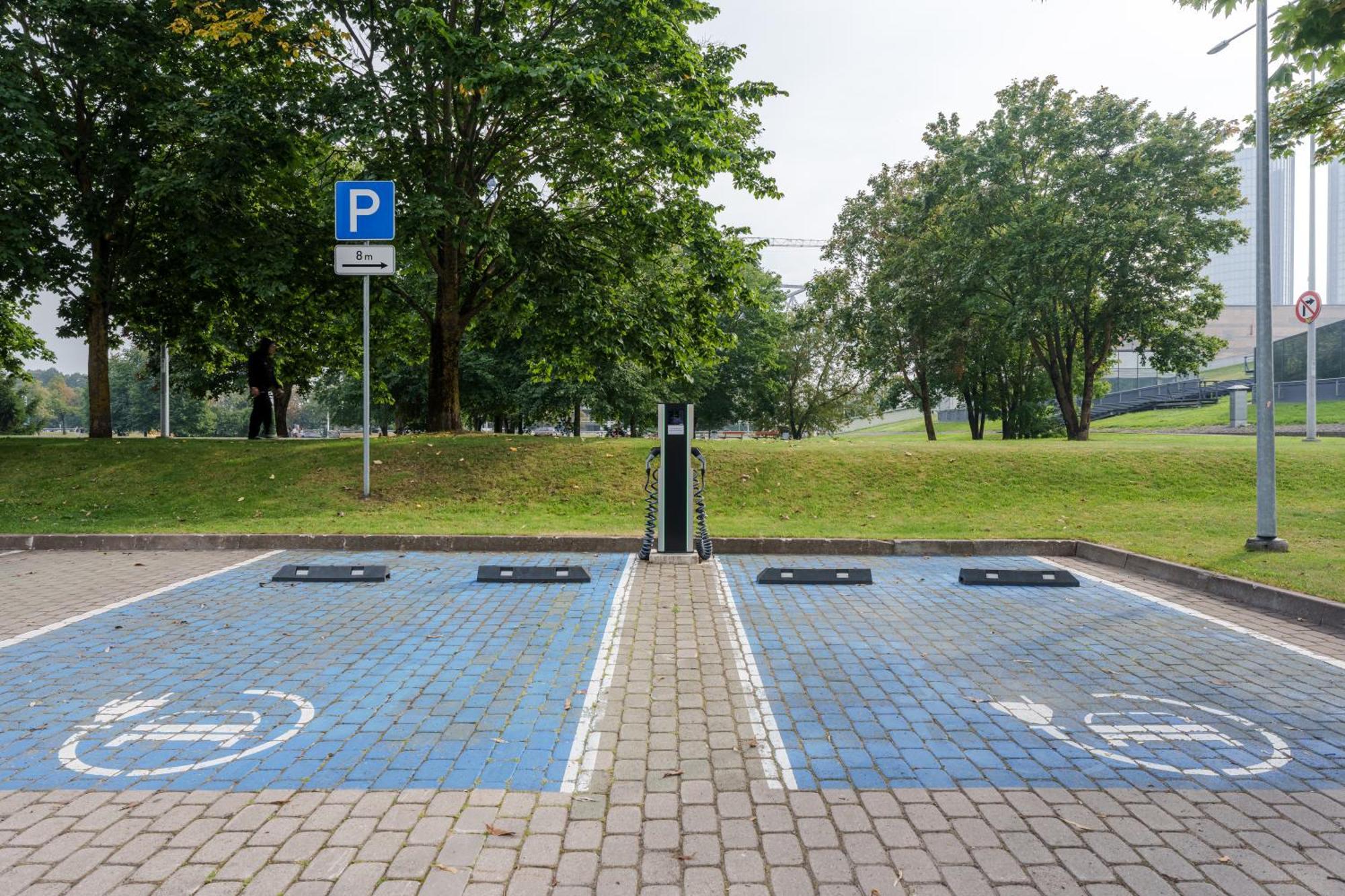 Riga Islande Hotel With Free Parking Exteriör bild