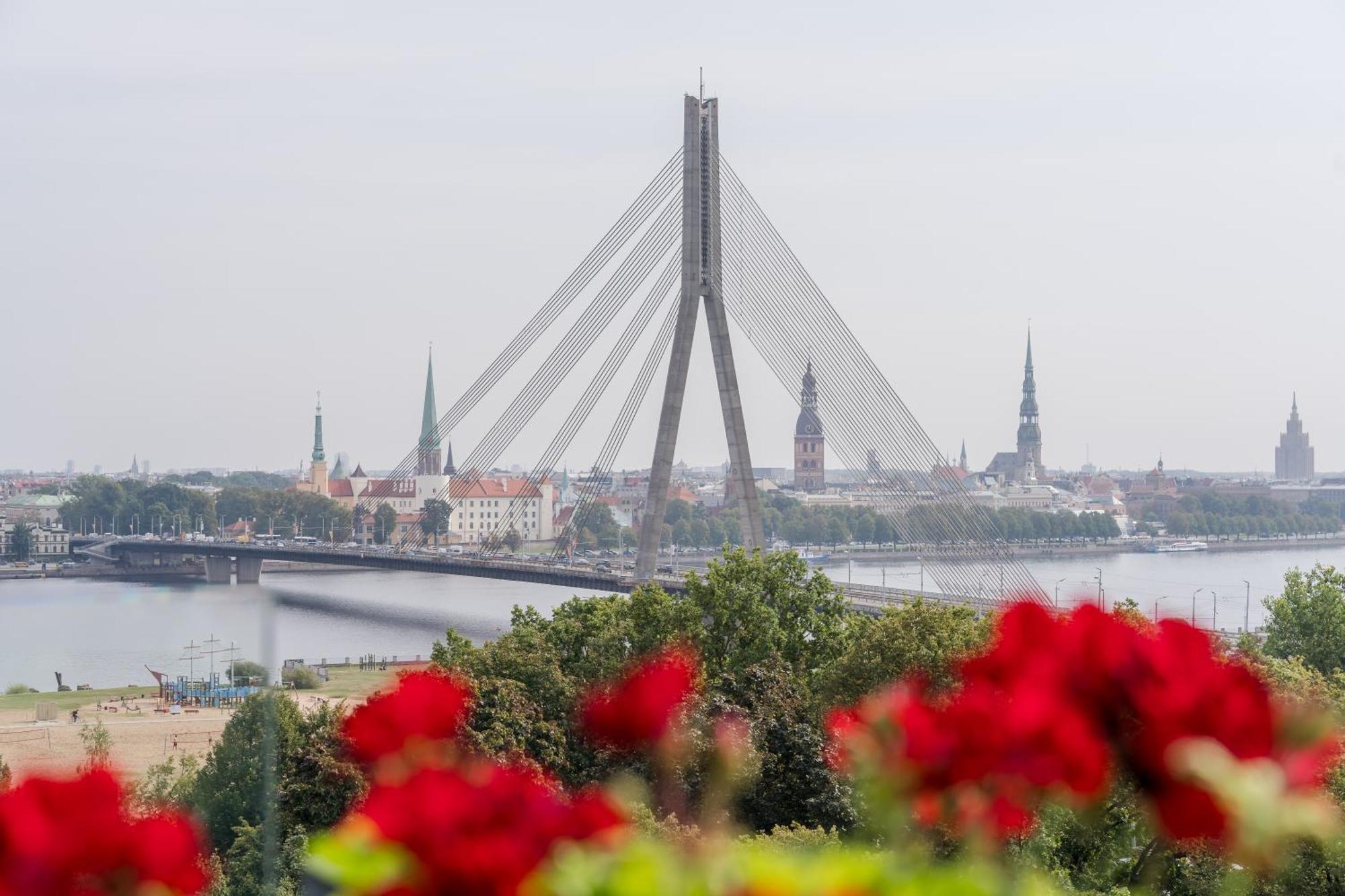 Riga Islande Hotel With Free Parking Exteriör bild