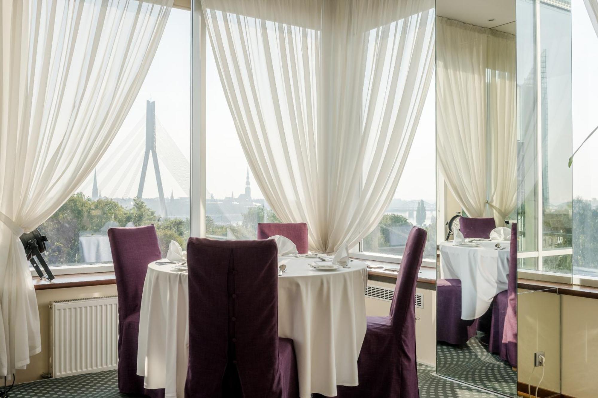 Riga Islande Hotel With Free Parking Exteriör bild