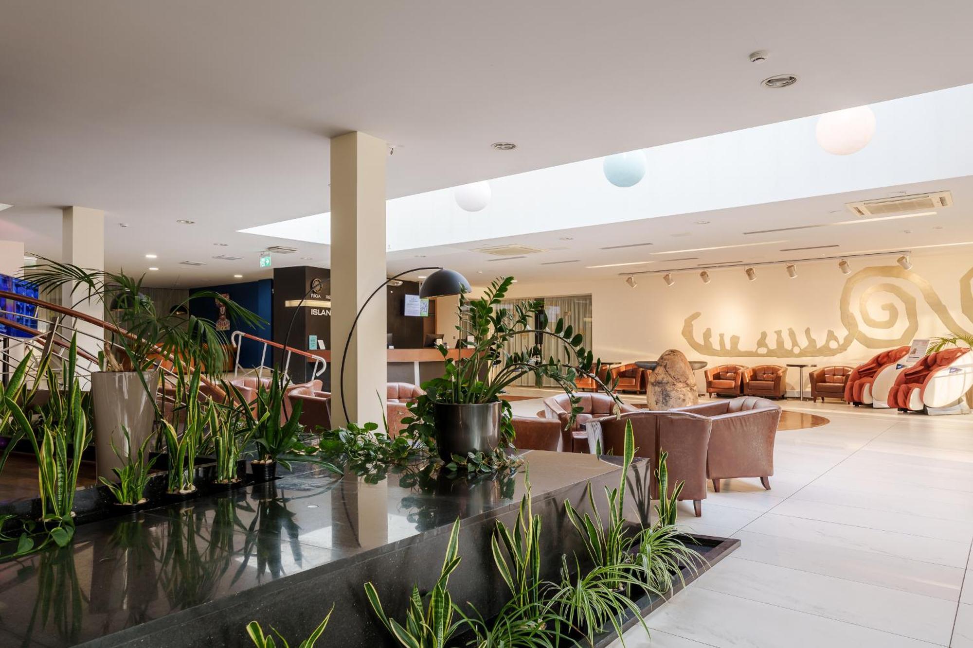 Riga Islande Hotel With Free Parking Exteriör bild
